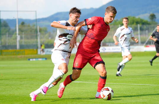 v.l. Arkadiusz Pyrka (St. Pauli), Ivan Cvijanovic