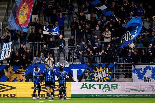 Spelare ur Sirius jublar