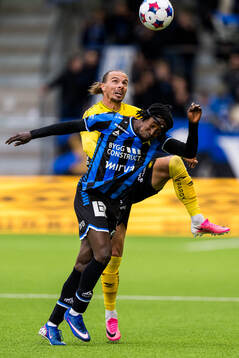 Elfsborgs Niklas Hult och Sirius Odera Samuel Onuchukwu