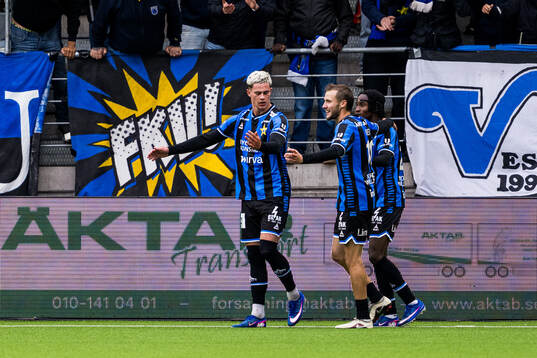 Sirius Robbie Ure och Melker Heier jublar