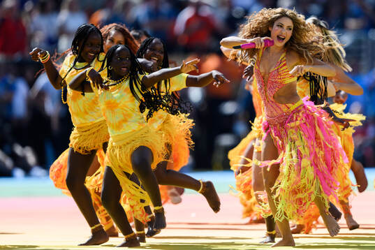 Shakira performs