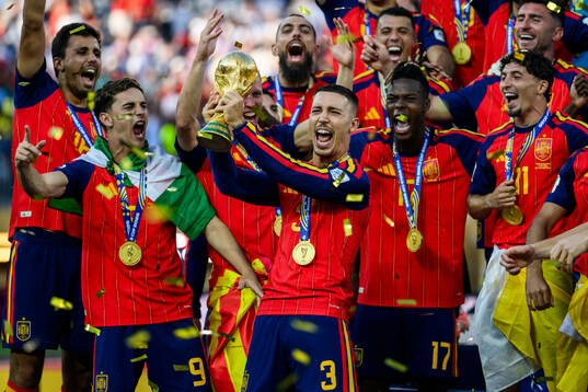 Alex Grimaldo of Spain hoists the trophy