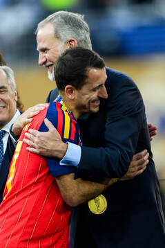 Mikel Oyarzabal of Spain and King Felipe VI, King of Spain