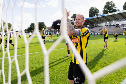 Häckens Mikkel Rygaard Jensen jublar