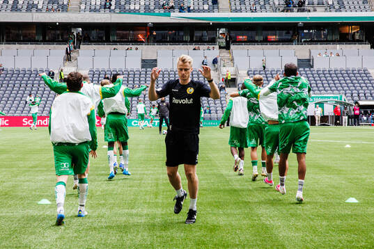 Hammarbys fystränare Olle Ekman med spelare