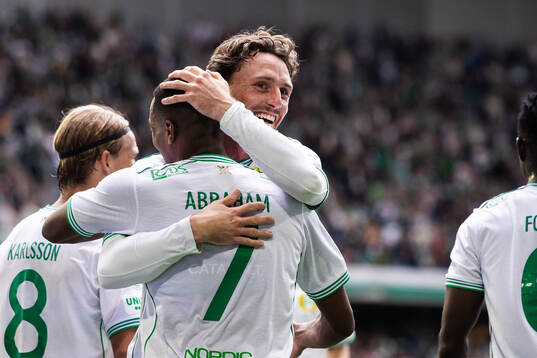 Hammarbys Paulos Abraham och Noah Persson  jublar