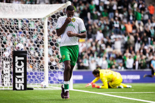 Hammarbys Paulos Abraham jublar