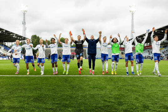 IFK Norrköpings spelare jublar