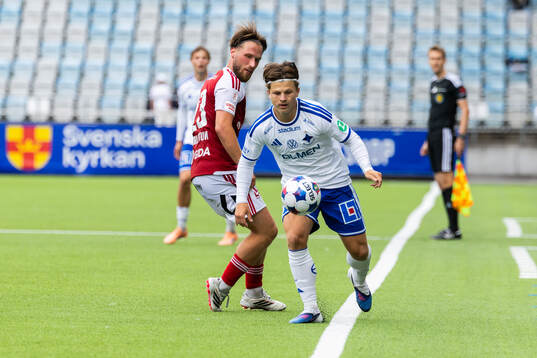 Sandvikens Kasper Harletun och IFK Norrköpings Axel