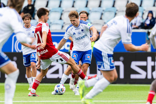 Sandvikens Adam Kiani och IFK Norrköpings Ture Sandberg