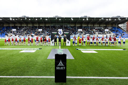 IFK Norrköpings spelare och Sandvikens spelare