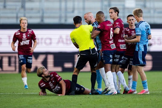 Örgrytes William Hofvander 0ch Djurgårdens Adam Ståhl