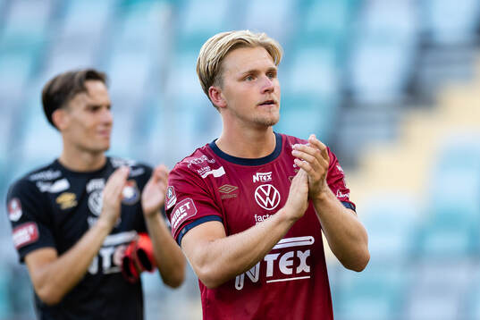 Örgrytes Sebastian Lagerlund  tackar publiken