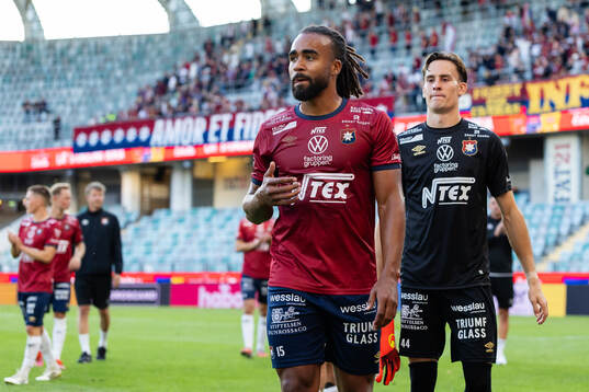 Örgrytes Jerome Tibbling Ugwo och målvakt Hampus