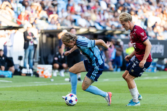 Djurgårdens Jeppe Okkels och Örgrytes Sebastian Lagerlund