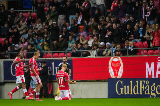 Kalmars Carl Gustafsson jublar