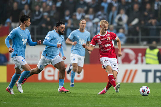 Malmö FFs Sead Haksabanovic och Kalmars Carl Gustafsson