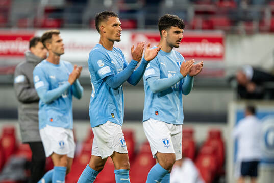 Malmö FFs spelare tackar publiken