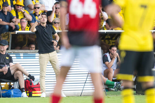 Coach Juan Manuel Pavon of Lincoln Red Imps
