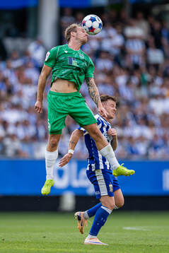 Mark Oliver Roosnupp of Tallinna FCI Levadia and Tobias