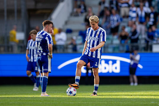Tobias Heintz and Max Fenger of IFK Göteborg looks dejected