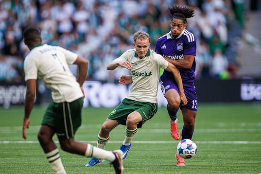 Victor Lind of Hammarby and Nathan Saliba of Anderlecht