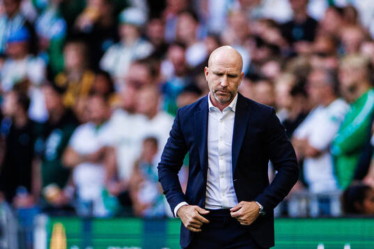 Coach Henrik Rydström of Hammarby looks dejected