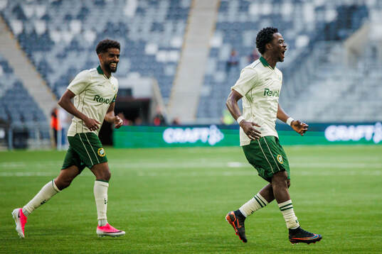 Frank Junior Adjei and Tesfaldet Tekie of Hammarby