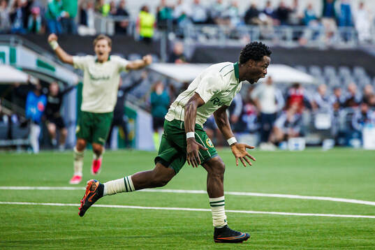 Frank Junior Adjei of Hammarby celebrates