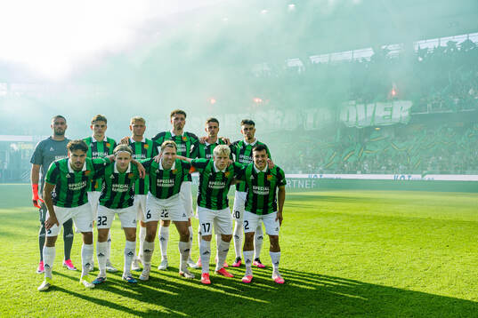 Starting eleven of GAIS
