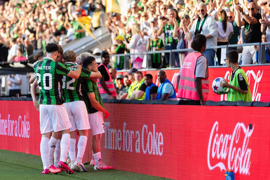 Matteo De Brienne of GAIS celebrates with team mates