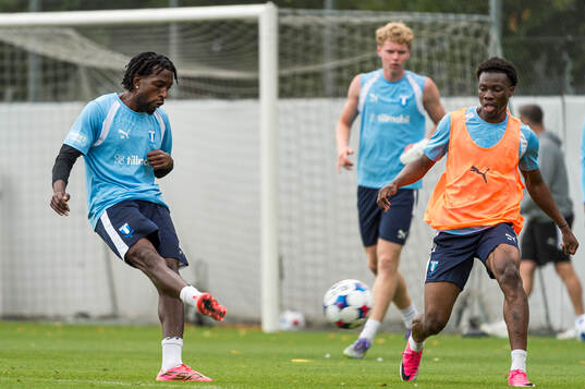 Bläddra bland fler bilder av Fotboll, Allsvenskan, Malmö FF, Träning 