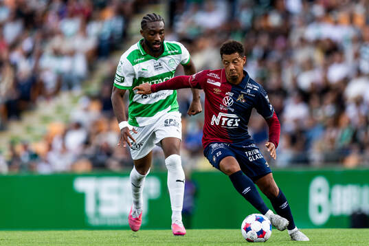 Västerås Haladj-Madiou Keita och Örgrytes Tobias Sana