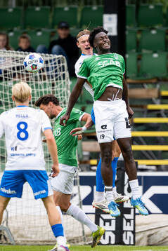 IFK Värnamos Hugo Andersson och Brages Mass Modou Sise