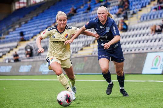 Djurgårdens Maria Olafsdottir Gros och Eskilstuna United