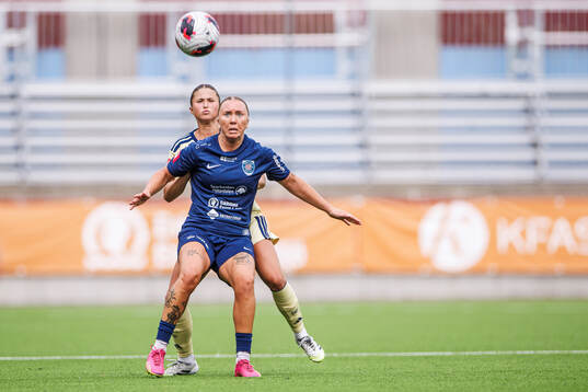 Eskilstuna United DFFs Linnea Prambrant och Djurgårdens