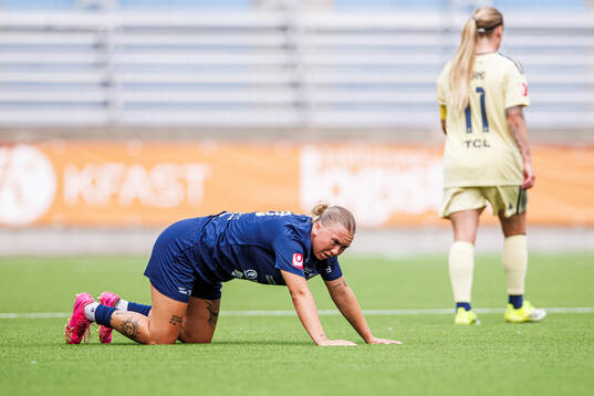 Eskilstuna United DFFs Linnea Prambrant deppar