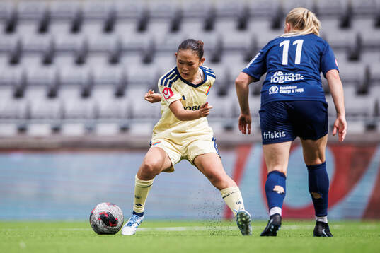 Djurgårdens Urara Watanabe och Eskilstuna United DFFs