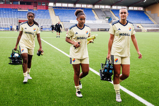 Djurgårdens Alicia Garner Rosvall, Susanna Mazibuko och