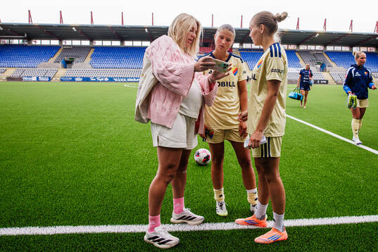 Djurgårdens Mimmi Wahlström, Meja Staffansson och Nanne