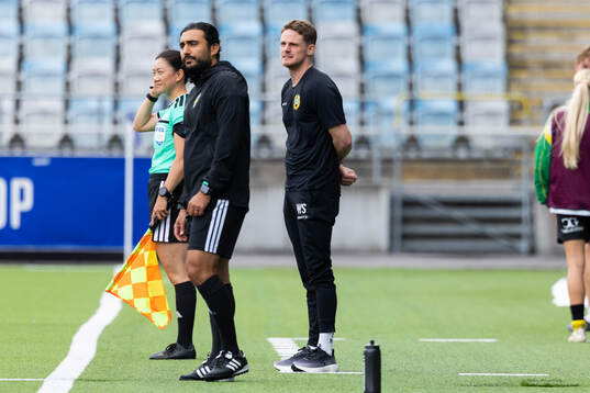 Hammarbys tränare William Strömberg