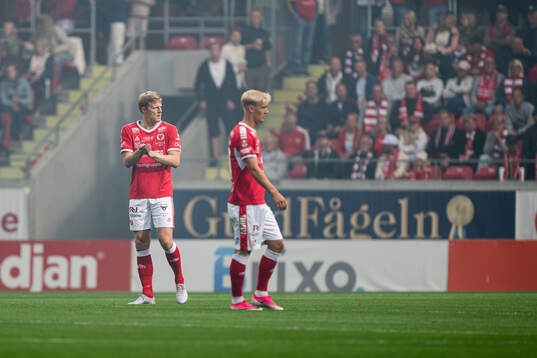 Kalmars Lars Sætra och Carl Gustafsson deppar