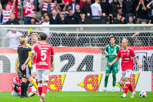 Kalmars Victor Larsson varnas