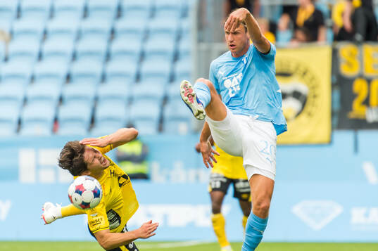 Elfsborgs Rasmus Wikström och Malmö FFs Erik Botheim
