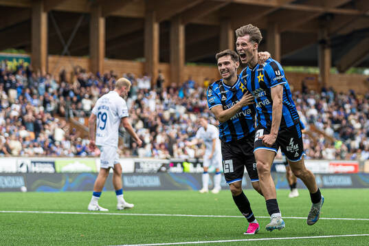 Sirius Isak Bjerkebo och Marcus Lindberg jublar