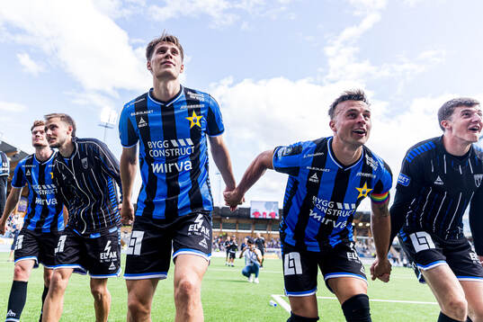Sirius Marcus Lindberg och Henrik Rönnlöf Castegren jublar