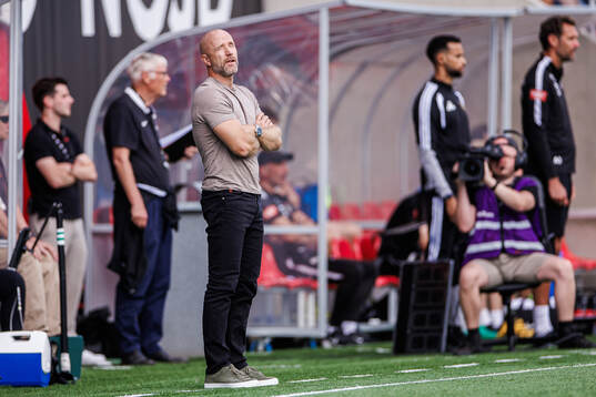 Hammarbys tränare Henrik Rydström deppar