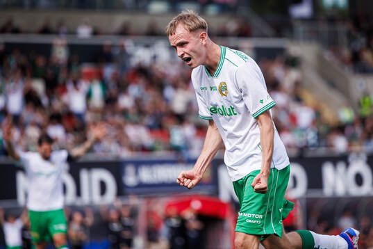 Hammarbys Victor Lind jublar