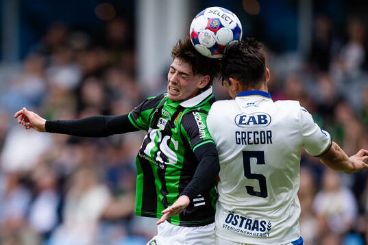 GAIS Simon Jørgensen och Halmstads Pascal Gregor