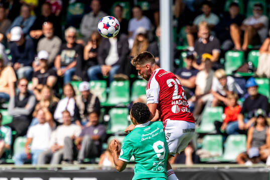 Sandvikens Kasper Harletun och Ljungskiles Alex Rasheed